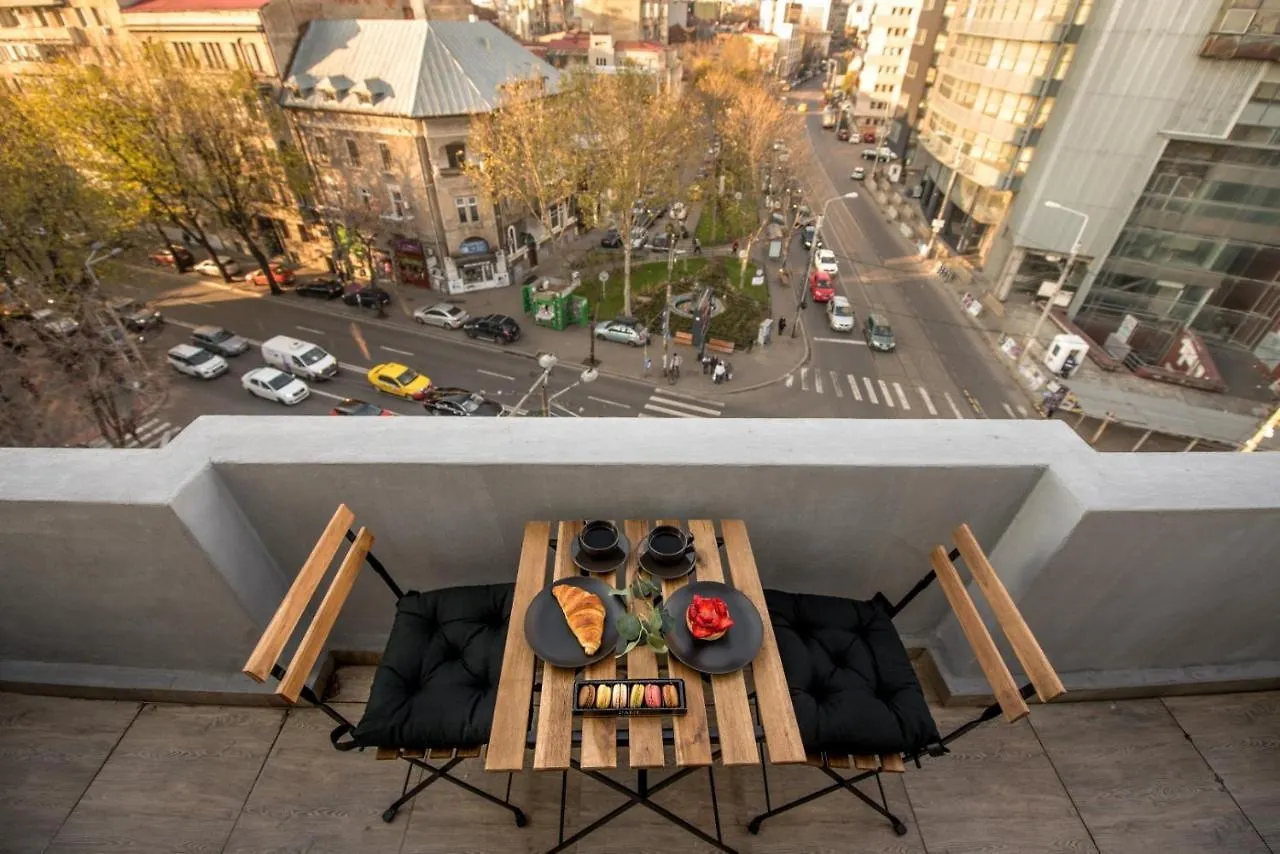 Pastel Hues - Homey Central Apartment Near Armeneasca Bucharest