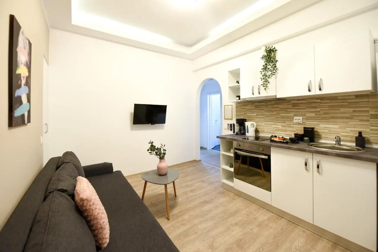 Pastel Hues - Homey Central Apartment Near Armeneasca Bucharest 0*,  Romania